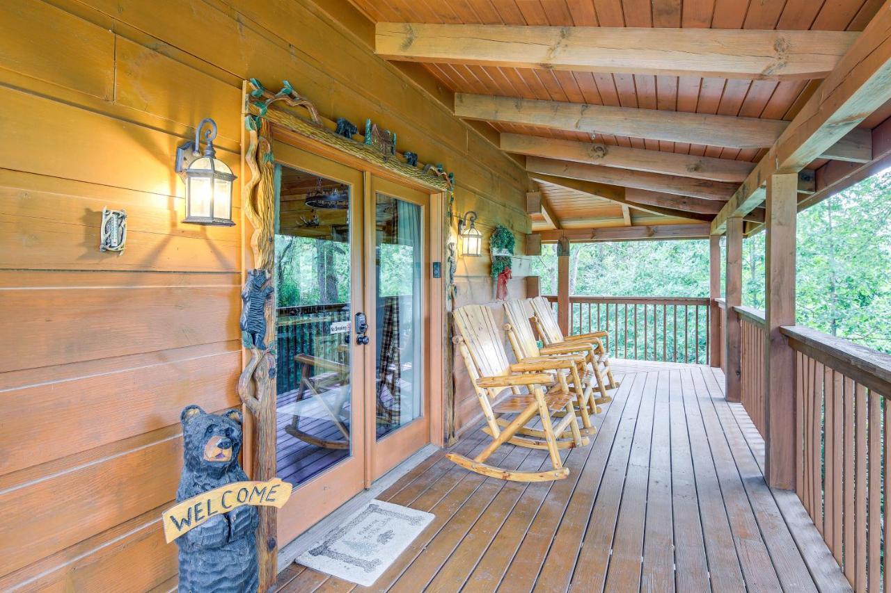 Sevierville Cabin With Wraparound Deck And Lake Access Экстерьер фото